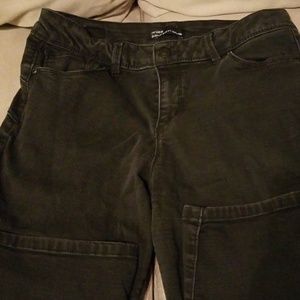 Miss Poured in Blue crop black Jean shorts size 14